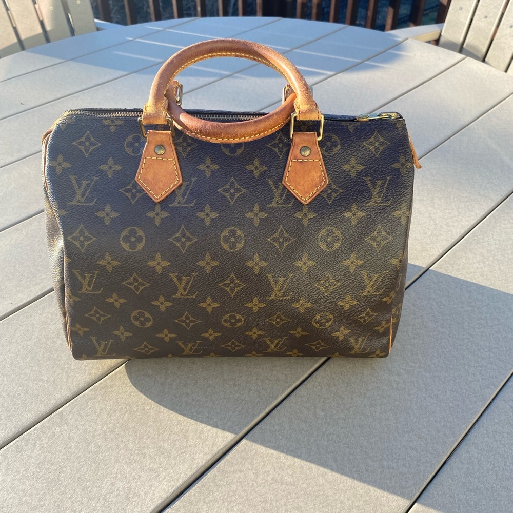 SOLD - Authentic Vintage 1994 Louis Vuitton Speedy 30